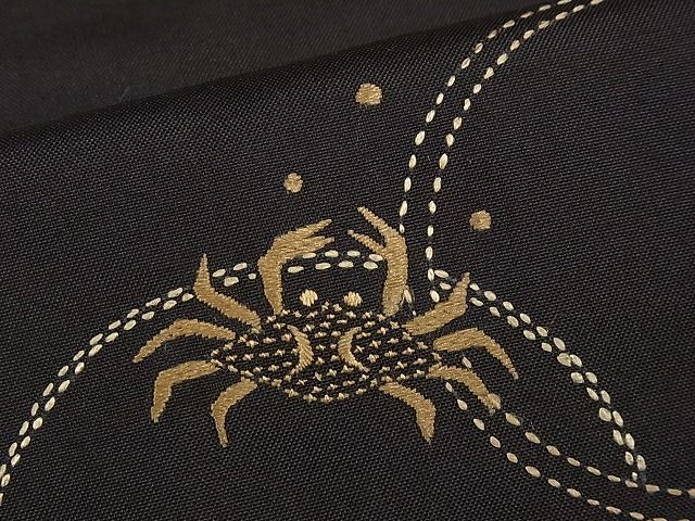 平和屋1■訪問着　本場縞大島紬　泥染め　刺繍　刺し子　カニ　上村絹織物謹製　証紙付き　逸品　未使用　1tx0172_画像7