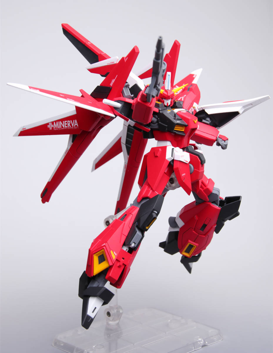 HG SEED DESTINY 1/144 セイバーガンダム 改修塗装済完成品 の HG SEED DESTINY 1/144 セイバーガンダム 改修塗装済完成品 の