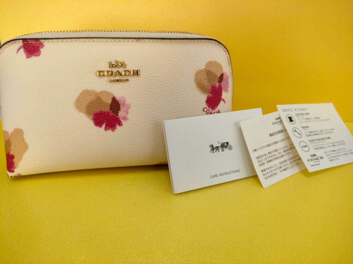 ■新品未使用■コーチ　ポーチ　 フローラル　 レザー　 花柄 COACH