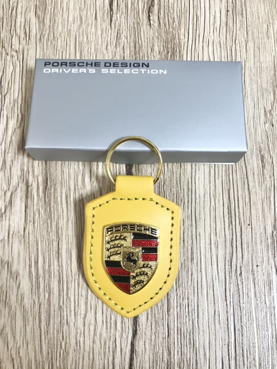 PORSCHE ポルシェ　純正キーホルダー キイロ_画像1