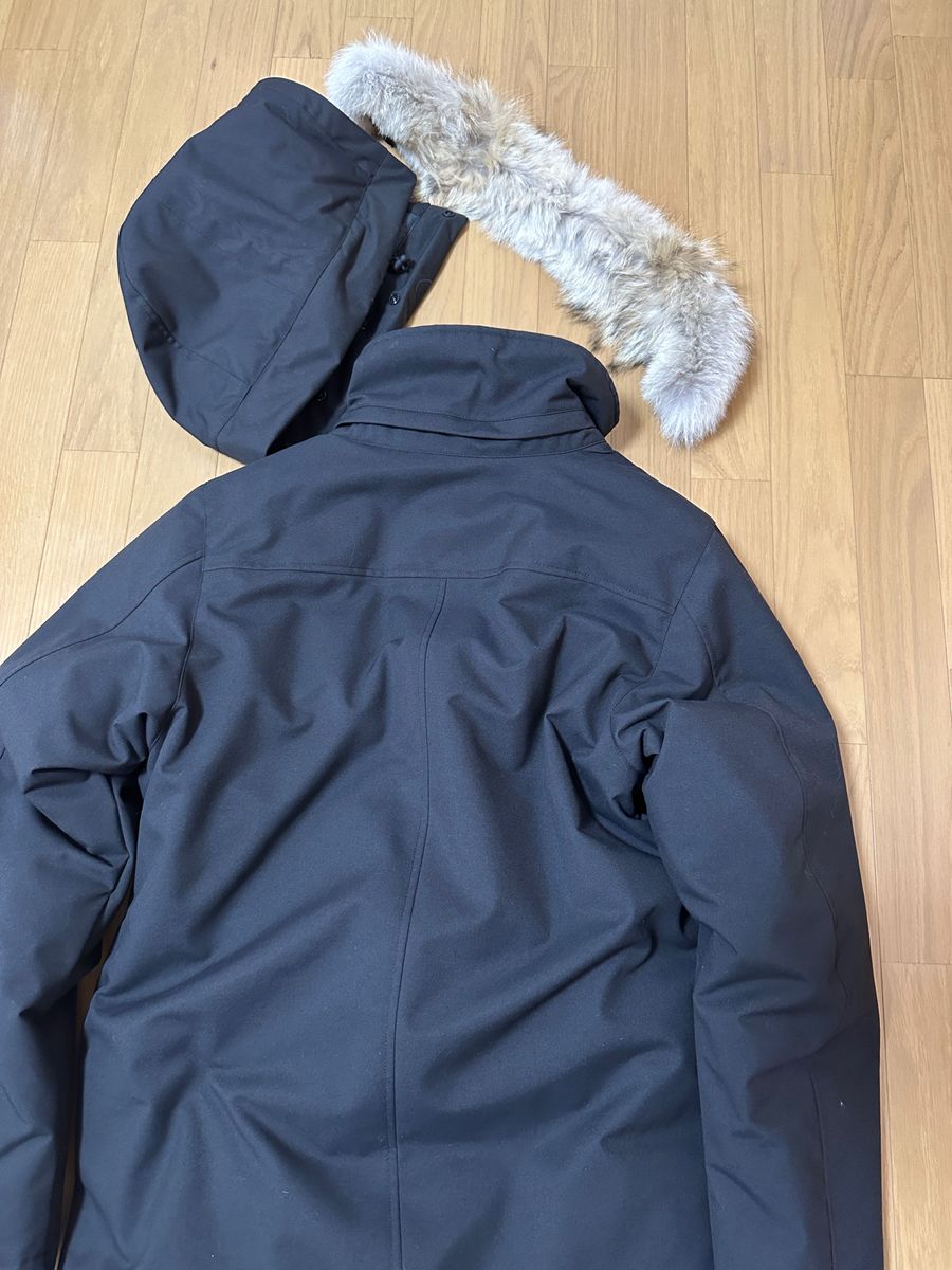 QUARTZ クォーツ CHAMPLAIN ダウンジャケットブラック M 未使用 QUARTZ クォーツ CHAMPLAIN ダウンジャケットブラック M 未使用