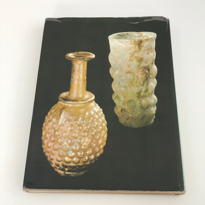 本『European Glass』The development of hollow glassware through the ages 1983年_画像2