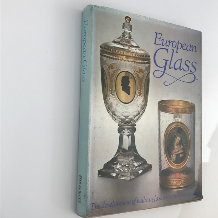 本『European Glass』The development of hollow glassware through the ages 1983年_画像3