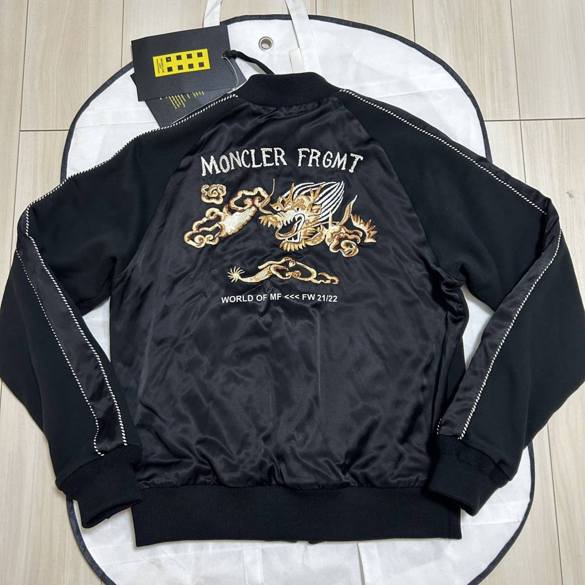 【新品タグ付き】MONCLER × Fragment モンクレール フラグメント 刺繍スカジャン XSの画像1