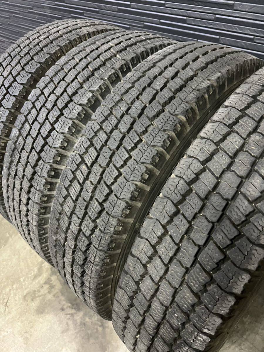 ●185/85R16 TOYO/DELVEX M934スタッドレス4本セット 19年バリ山