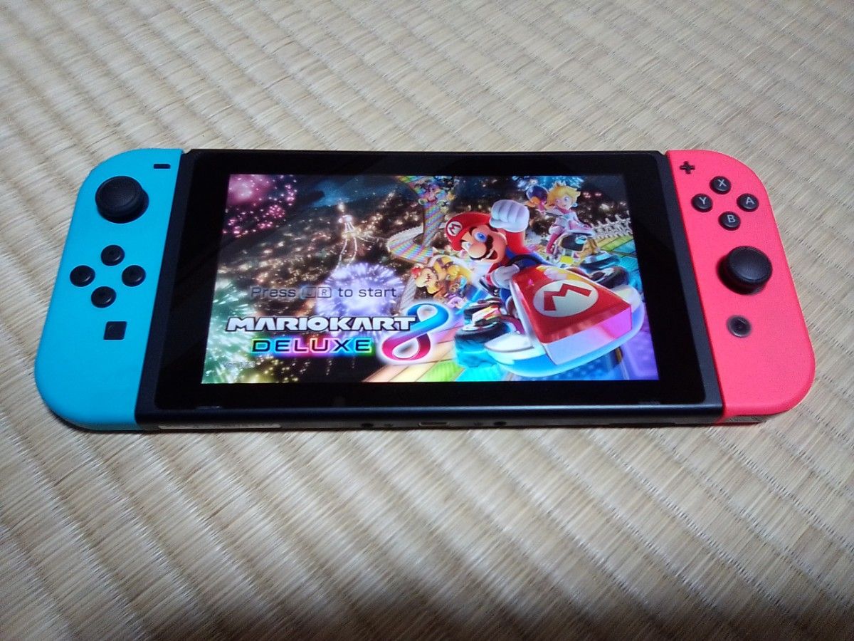 スイッチ本体2台セット【ジョイコングリップ欠品】と あつまれ スイッチ本体2台セット【ジョイコングリップ欠品】と あつまれ