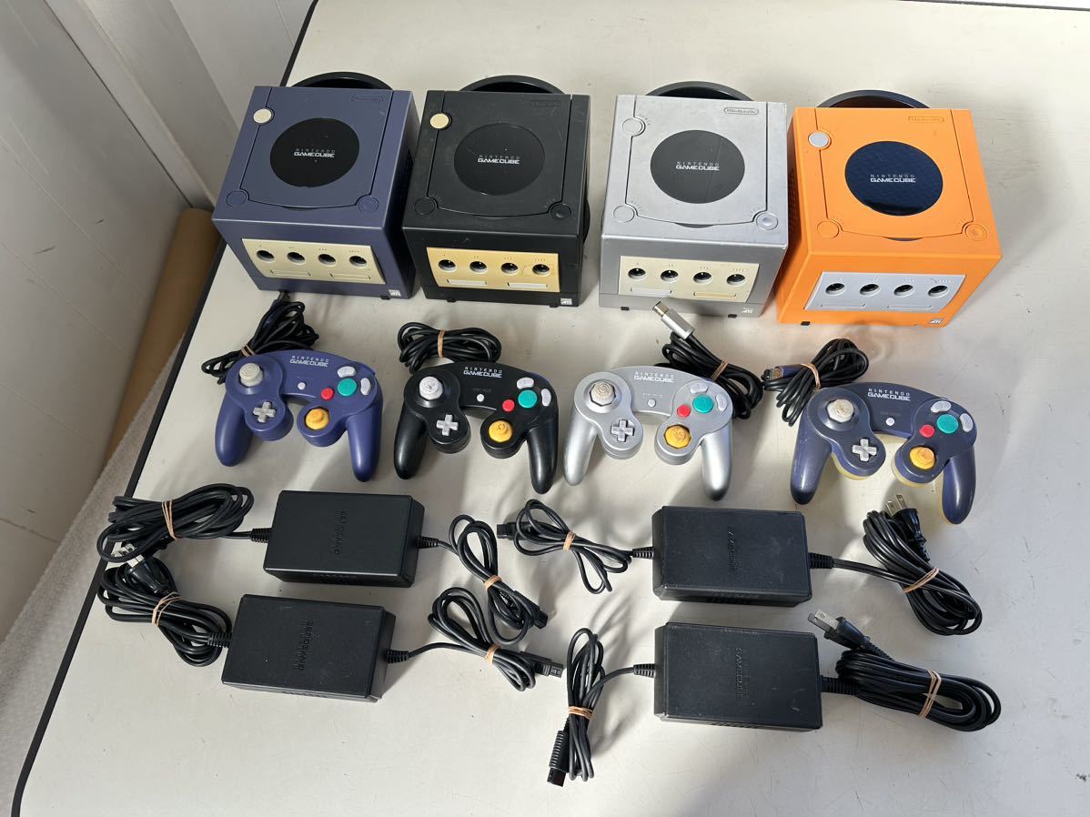 Nintendo 任天堂 GAMECUBE ゲームキューブ DOL-001/DOL-101/DOL-003/DOL-002 4台　通電確認のみ