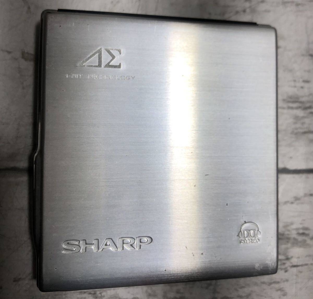 23M12-121N：MD-DS70-S MDプレーヤー本体+リモコンのみ Auvi SHARP シャープ 動作OK_画像3