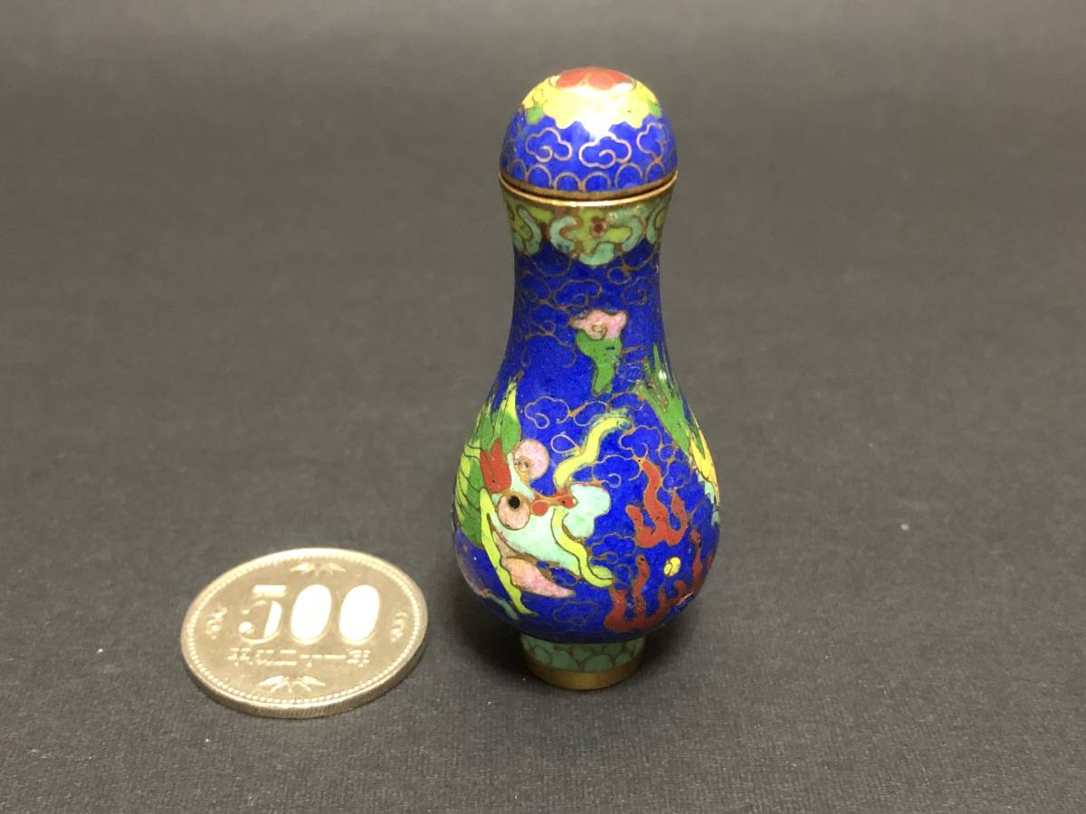 Yahoo!オークション - K06 中国 鼻炎壺 香水瓶 銅胎七宝 絲琺瑯 Yahoo!オークション - K06 中国 鼻炎壺 香水瓶 銅胎七宝 絲琺瑯