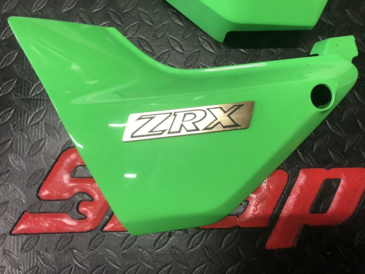 極美品 極上 魔改造 ZRX400 サイドカバー 検 エンジン フレーム 外装 タンク BEET ゼファー400_画像2