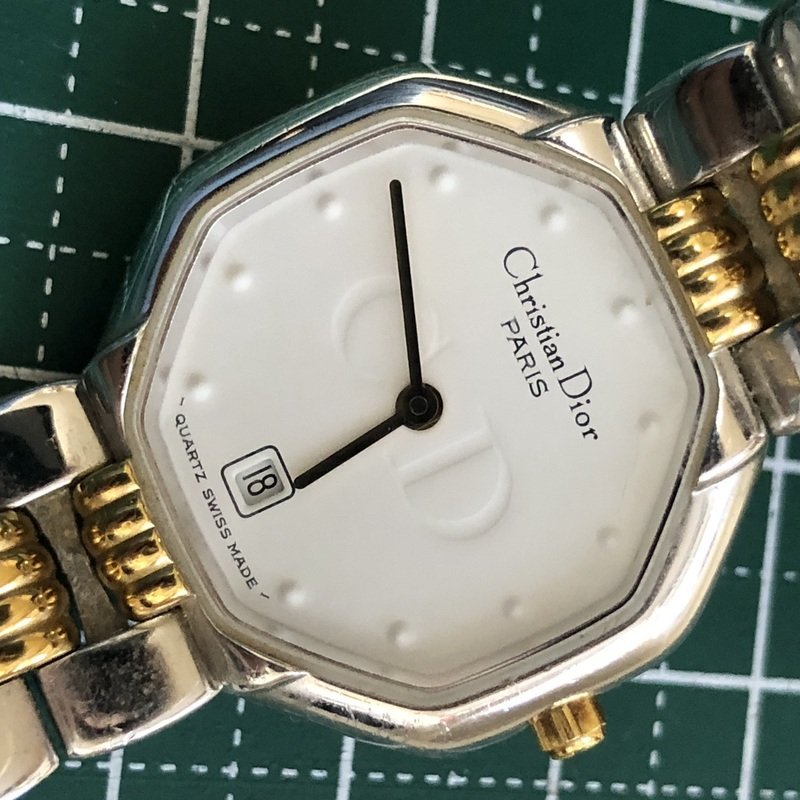 美品 電池交換済 クリスチャンディオール DIOR CDロゴ 高級スイス オクタゴン 48-203 レディースクオーツ腕時計 IW312BT06CHR_画像2