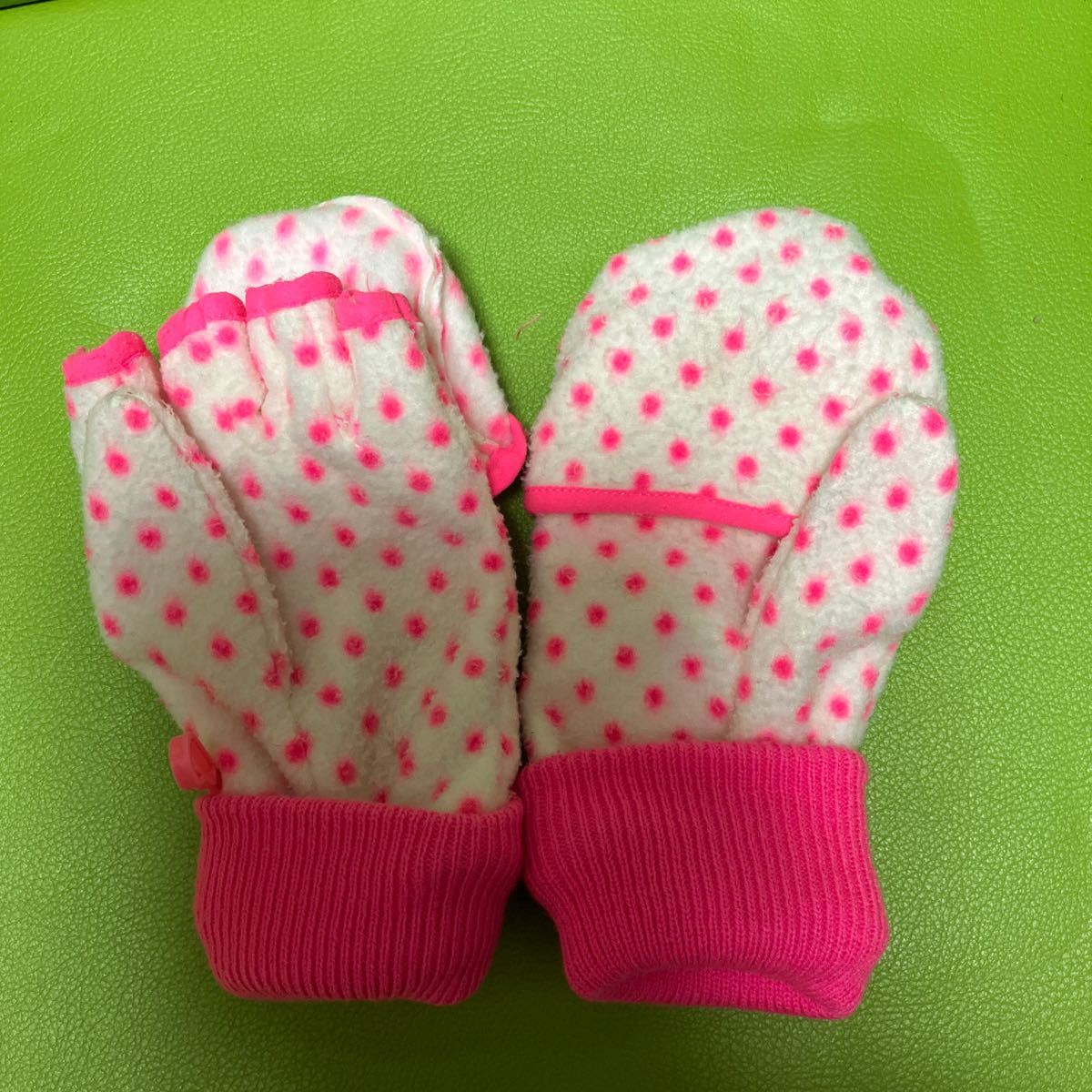 GAP kids L pretty pink dot pattern. gloves 