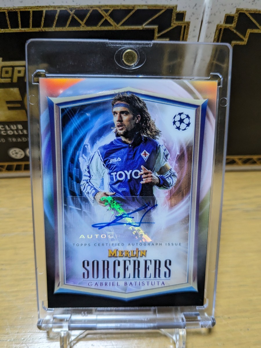 【バティストゥータ】直筆サインカード◆2023 Topps Merlin Chrome UEFA（ Gabriel Batistuta ）Sorcerers Auto Refractor #SA-GB_画像2