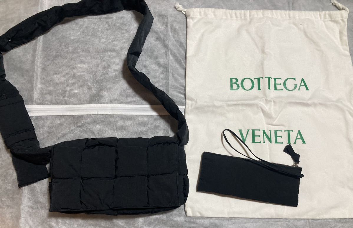 本物！BOTTEGA VENETA カセット ショルダーバック 黒