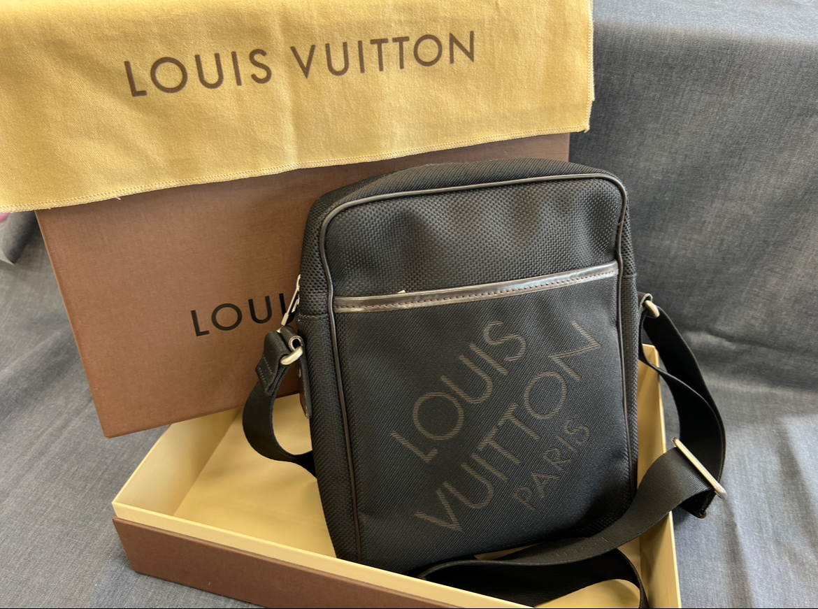 【美品】 ルイヴィトン LOUIS VUITTON　ダミエジェアン シタダンNM ショルダーバッグ ノワール 黒 ブラック メンズ レディース M93223　_画像10