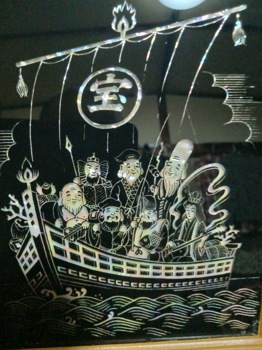 激安！美品！縁起の良い！最高級螺細細工の宝船に乗られた七福神さまの置き物。