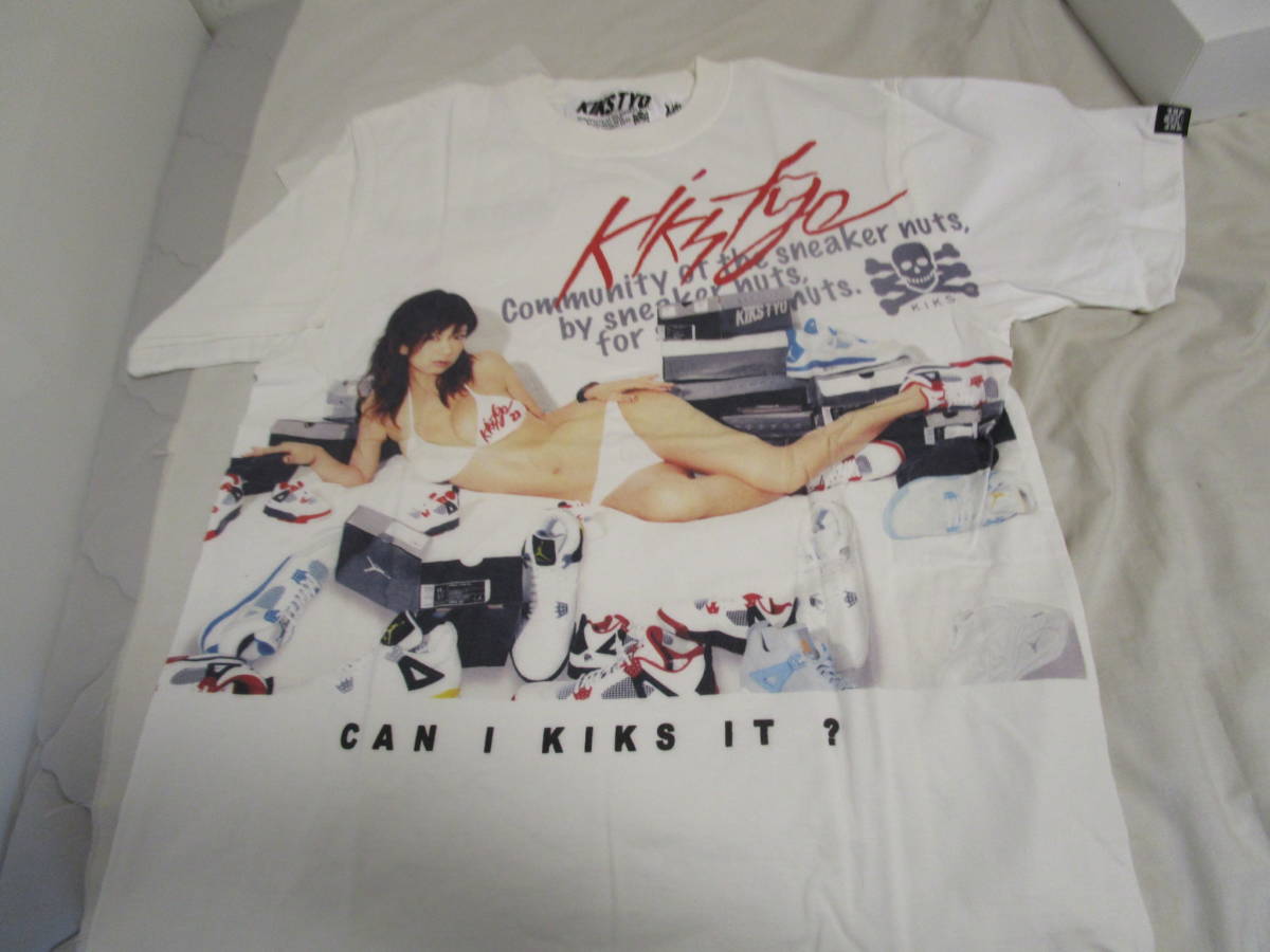 【わ９１１２】KIKS TYO ほしのあき コラボ Ｔシャツ　Mサイズ_写真撮るために開封致しました。