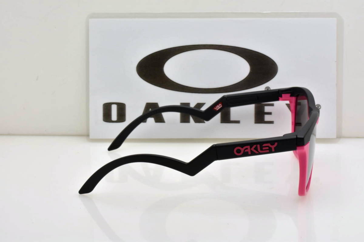 ★新品・正規輸入品！OAKLEY オークリー OO9289-0455 Frogskins Hybridフロッグスキン ハイブリッド マットブラック/ネオンピンク★_画像4