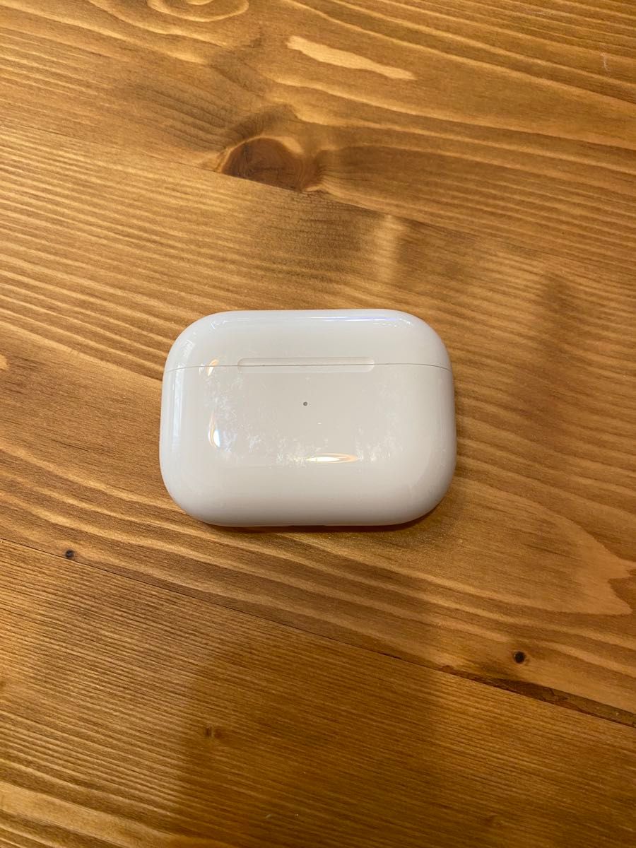 AirPods Pro(第1世代)※左耳ノイズ有