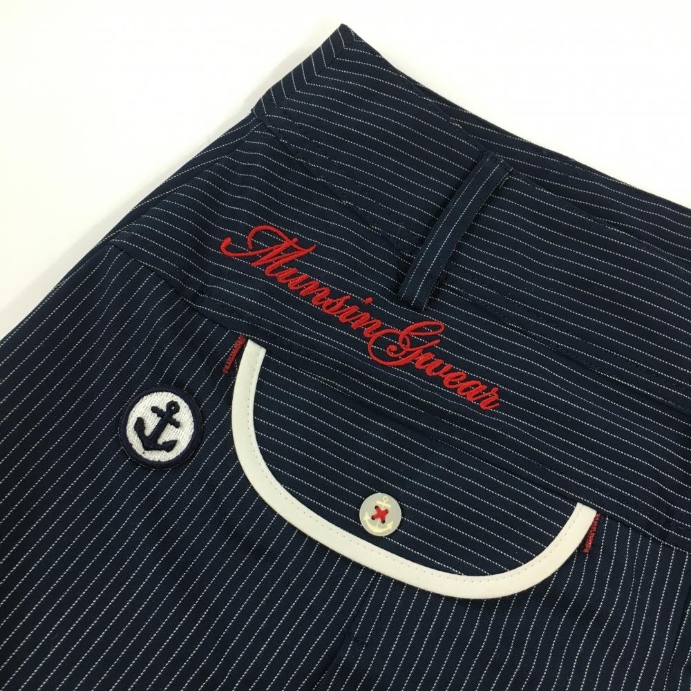  Munsingwear wear culotte skirt navy × white stripe total pattern box pleat lady's 9 Golf wear Munsingwear