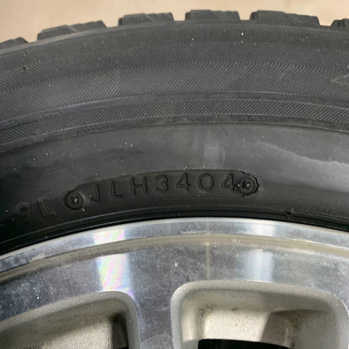 MYM-1357 激安 ホイール クラウン 13系 130系 15インチ 6.5JJ スタッドレスBRIDGESTONE 205 65R15 04年製 9部山 純正 4本SET 現状品_画像4