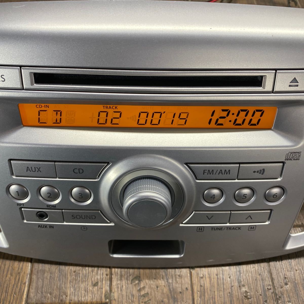 AV12-280 super-discount car stereo SUZUKI clarion PS-3517 39101-72M00-ZML 0050121 CD AUX AM/FM verification for wiring use simple operation verification ending used present condition goods 