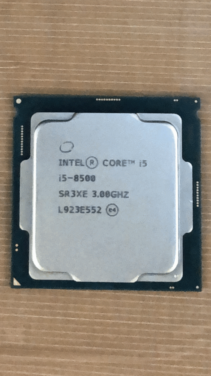 ☆完全正常動作品 送料無料　Intel Corei5 8500 (第8世代/６コア/3.0GHz～4.1GHzターボブースト) LGA1151_画像1