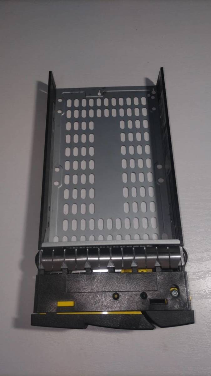 HP M6720 3.5 -inch HDD for tray fixation screw attaching that 3