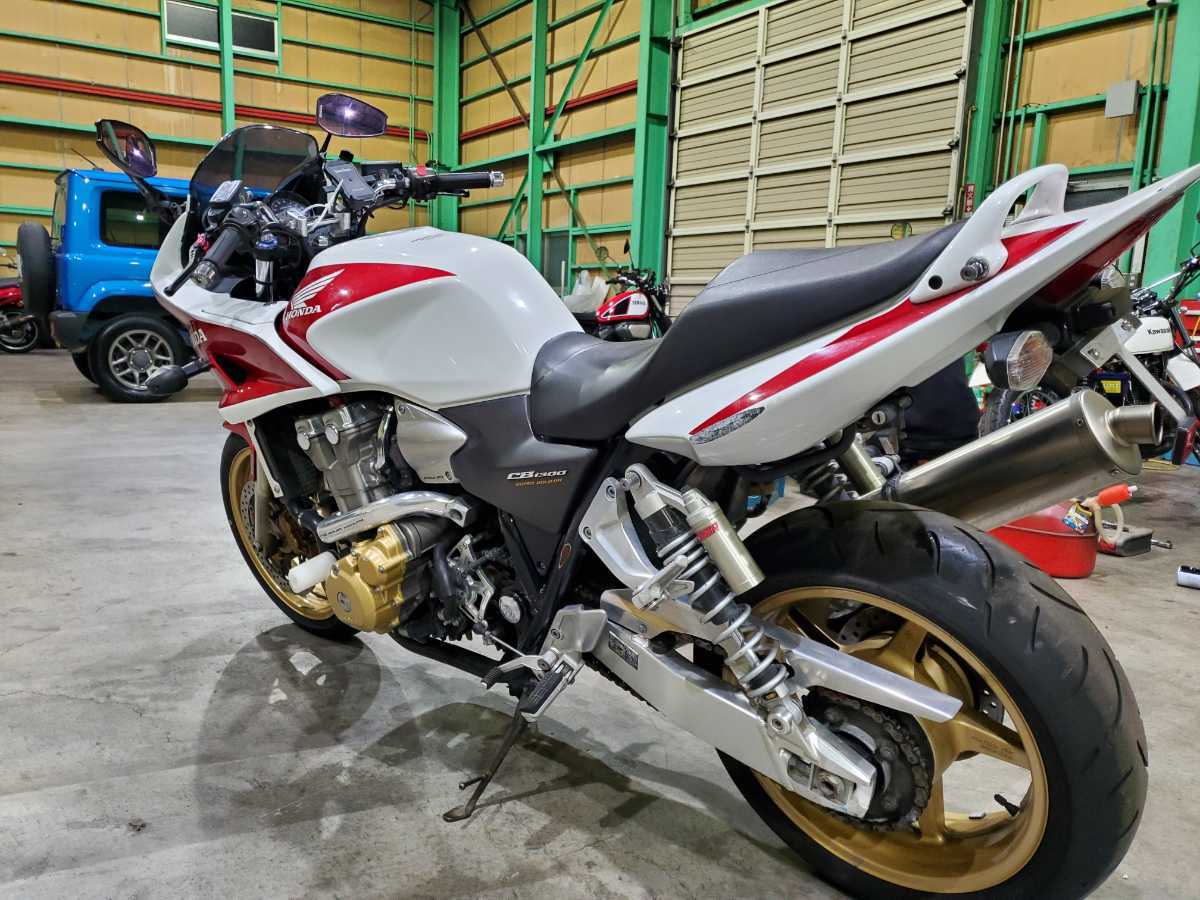 格安　SC54　ABS付　CB1300スーパーボルドール　ボルドール　セル始動　平成17年式　車検R6年5月　43009ｋｍ　_画像4