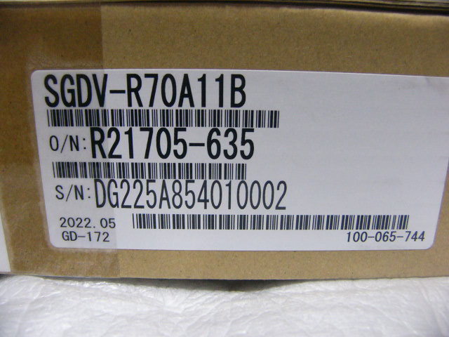 ★未使用★ YASKAWA/安川 SGDV-R70A11B サーボパック 2022年6月製_画像2