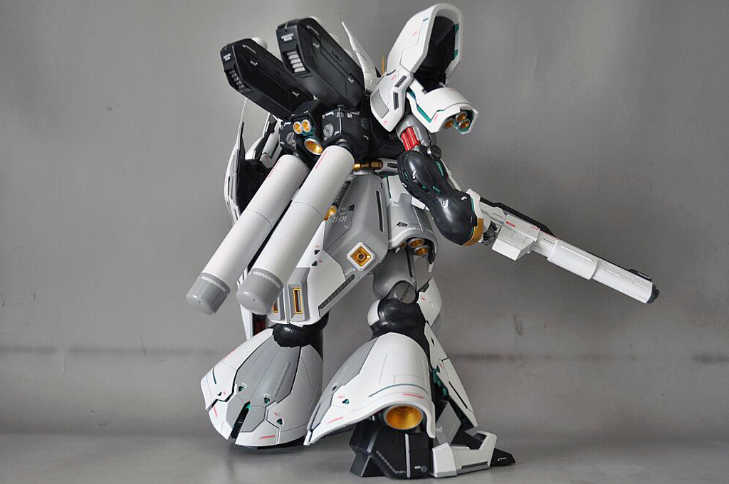 ☆1/100 MG アムロ専用サザビー Ver.Ka νガンダムカラー 塗装済完成品☆_画像6