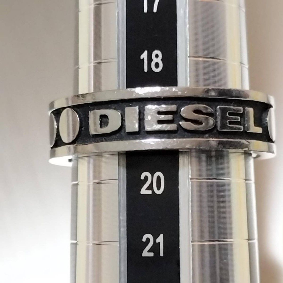 ディーゼル diesel リング 19号 ブラック シルバー ステンレス ディーゼル diesel リング 19号 ブラック シルバー ステンレス