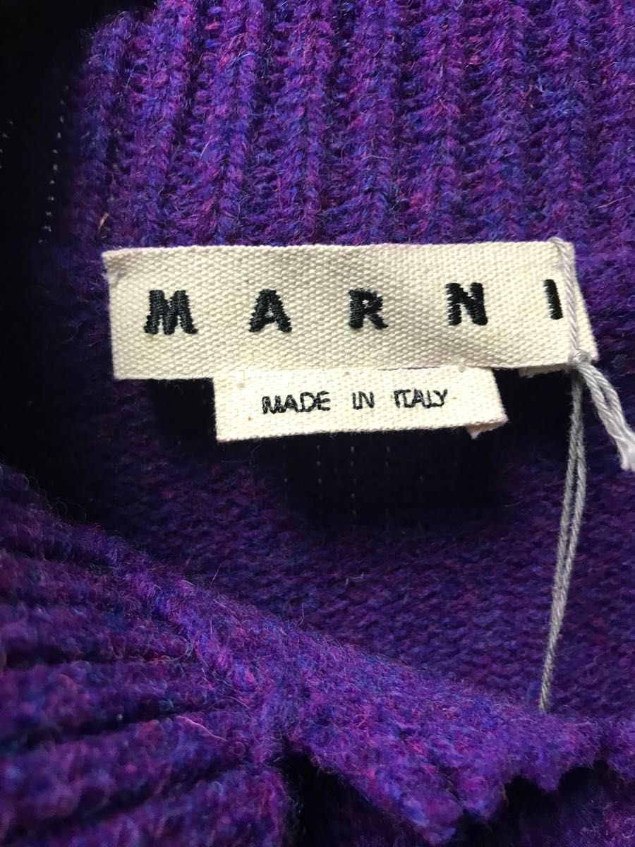 48 新品 20AW MARNIマルニ デストロイ ダメージ タートルネック 48 新品 20AW MARNIマルニ デストロイ ダメージ タートルネック