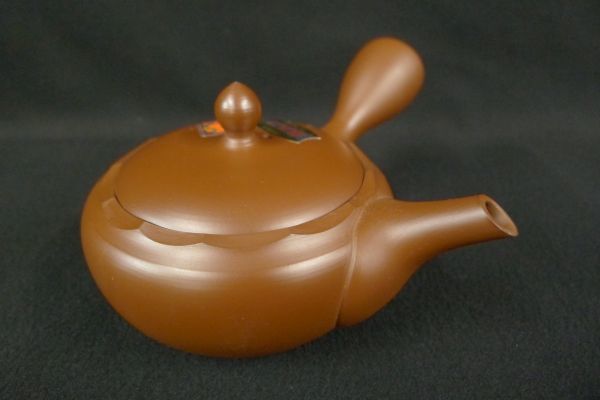 X436 未使用 常滑焼 神龍 銘 横手急須 帯茶こし 幅16cm 茶器 煎茶道具 紙箱付/60_画像5