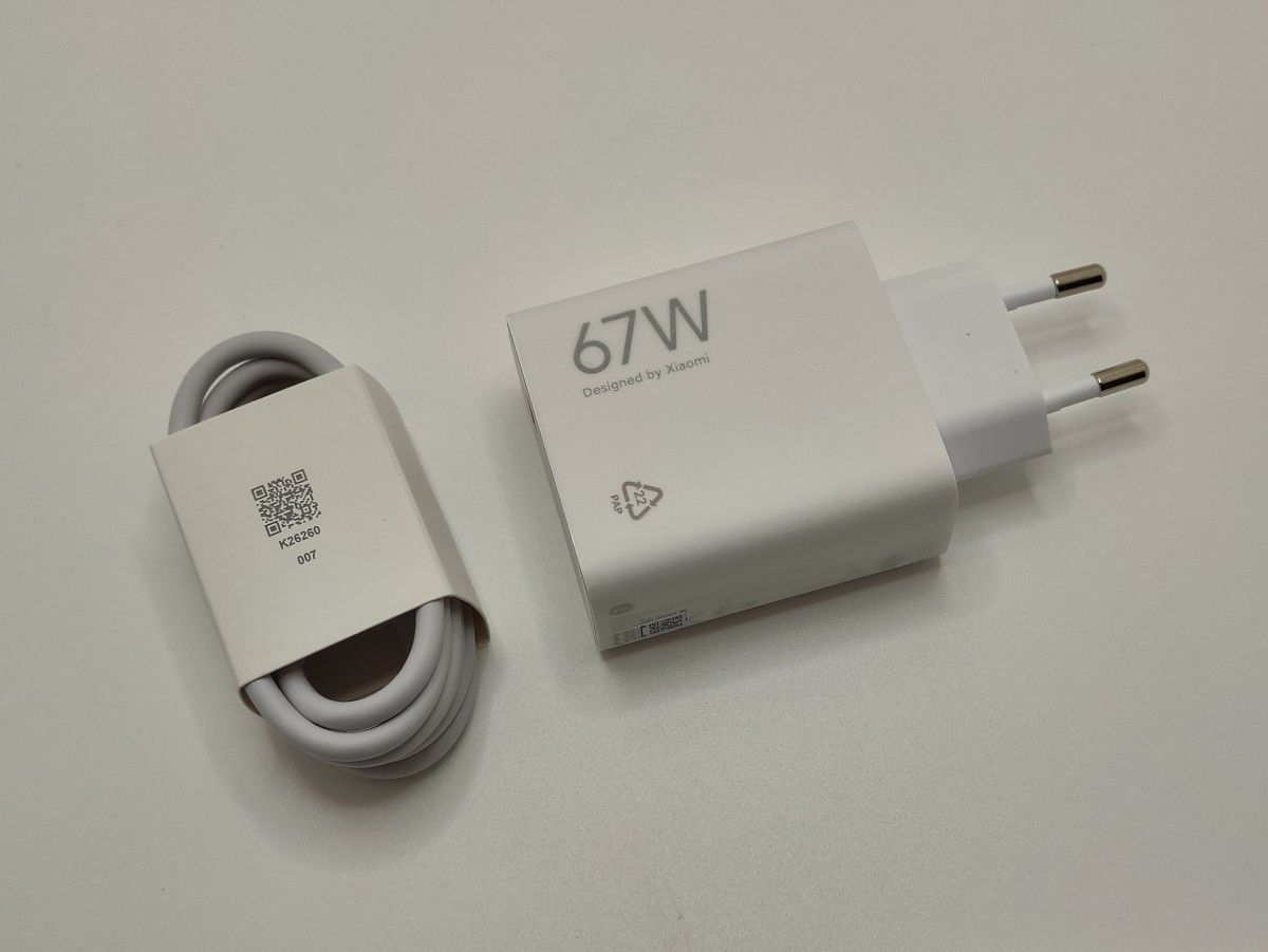 Xiaomi 13T Global 12GB/256GB 開封のみ 67W出力AC充電器付属 Xiaomi 13T Global 12GB/256GB 開封のみ 67W出力AC充電器付属
