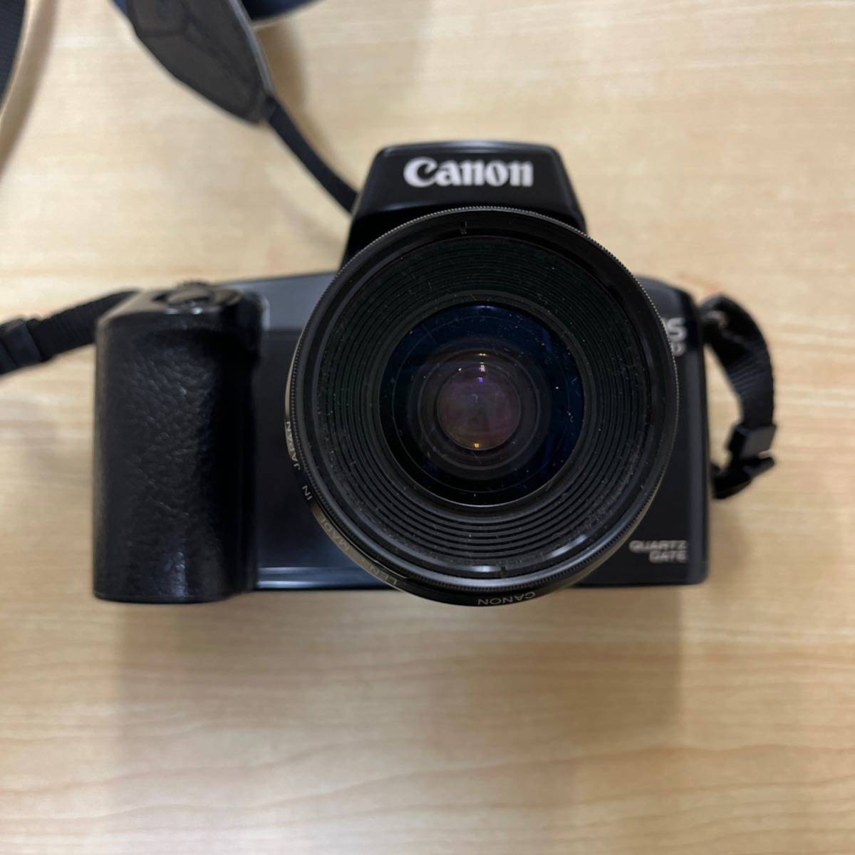 【TH1211】Canon キャノン EOS 1000S EF 75-300mm 4-5.6 35-80mm レンズ2本付 フィルムカメラ 一眼 動作未確認 レトロ アンティークカメラ_画像2