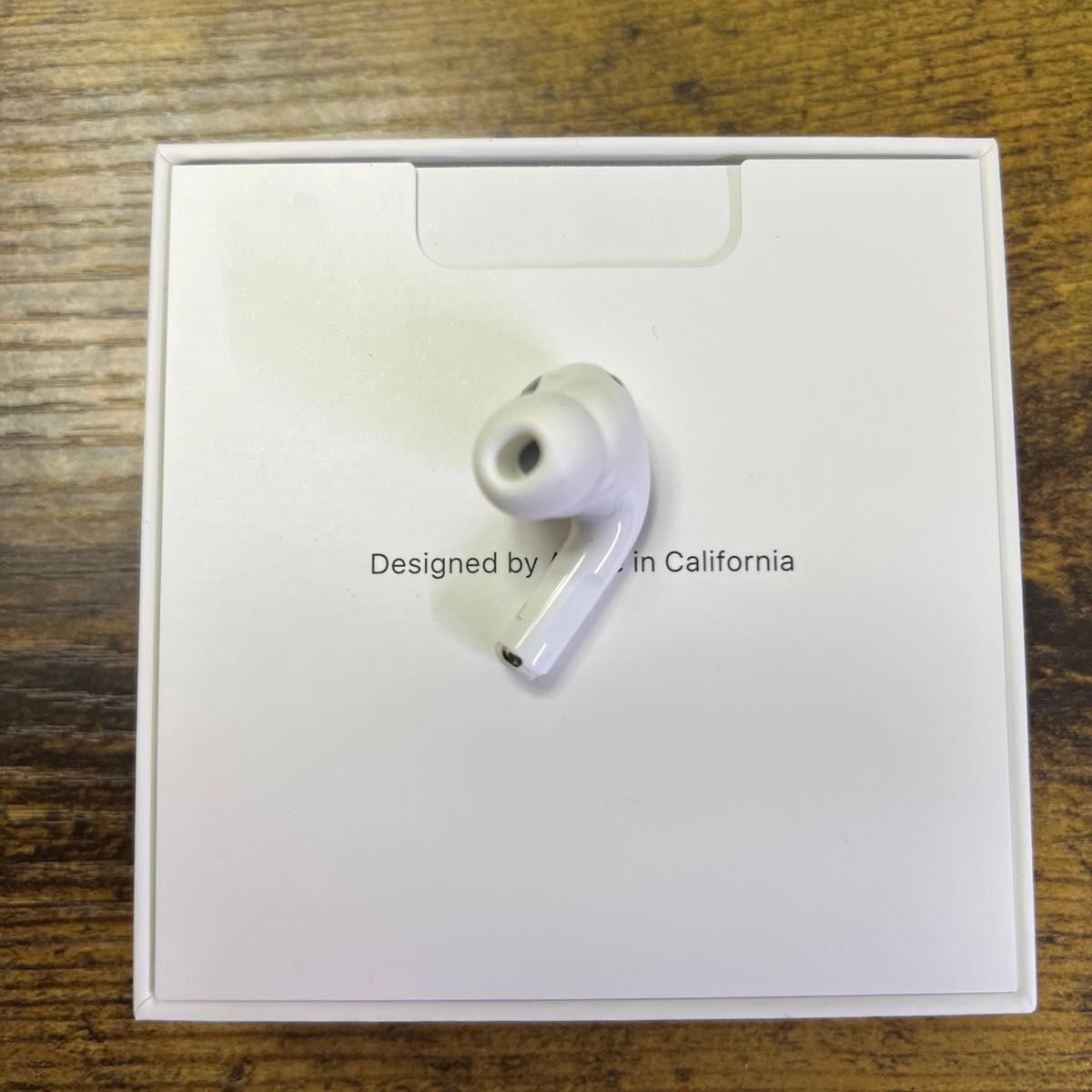 Apple AirPods Pro 第2世代 左耳 左側 左 ワイヤレスイヤホン Apple AirPods Pro 第2世代 左耳 左側 左 ワイヤレスイヤホン