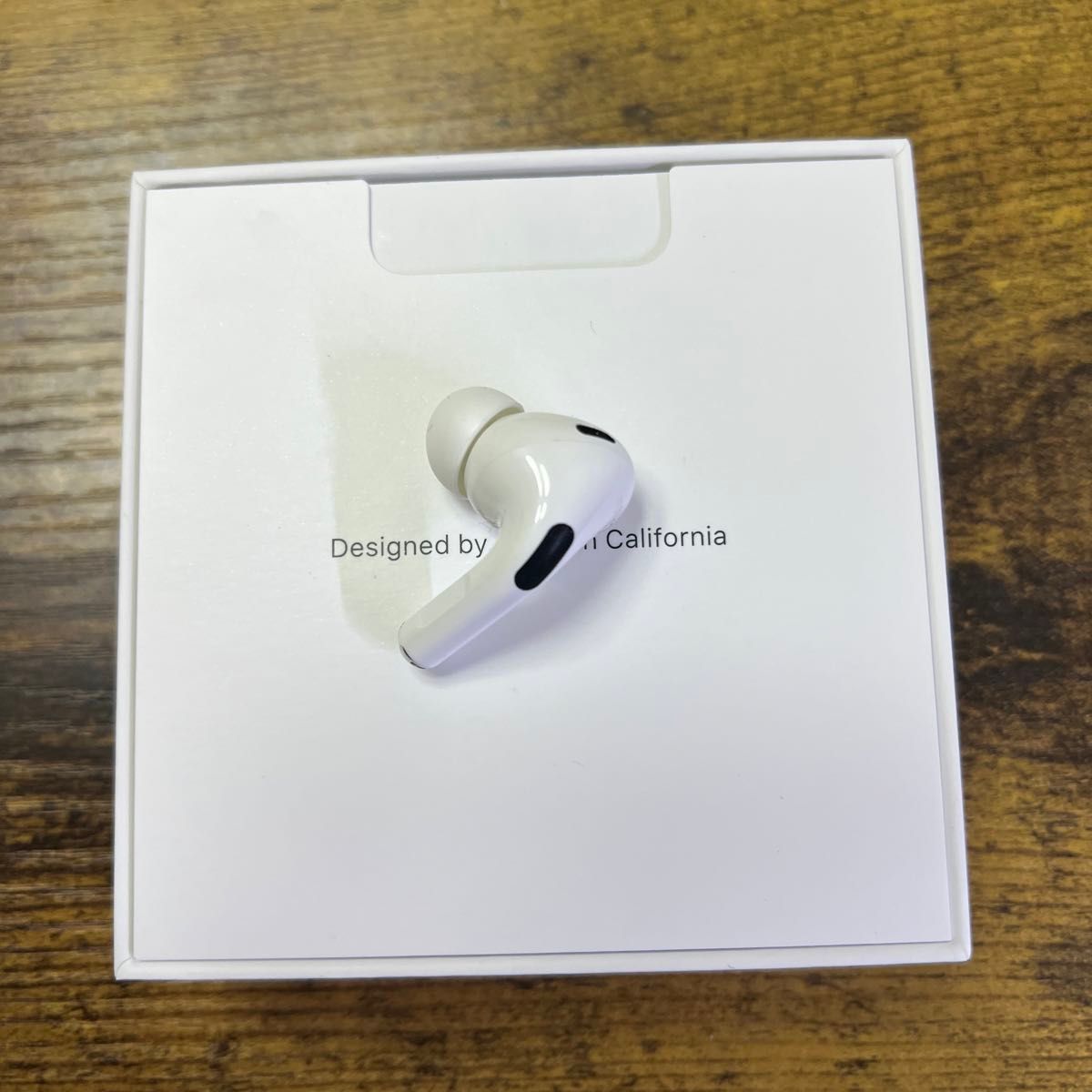 Apple AirPods Pro 第2世代 左耳 左側 左 ワイヤレスイヤホン Apple AirPods Pro 第2世代 左耳 左側 左 ワイヤレスイヤホン