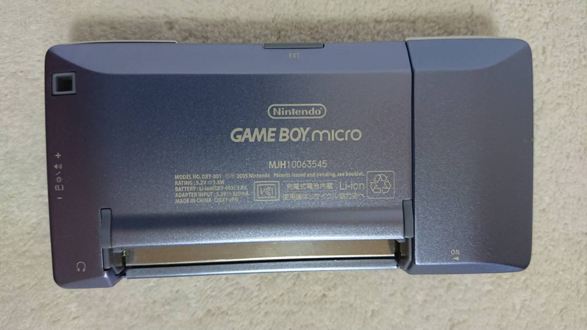 ゲームボーイミクロ 本体 ブルー ソフト8本付き GAME BOY micro_カセットの差し込み口に少々キズがあります