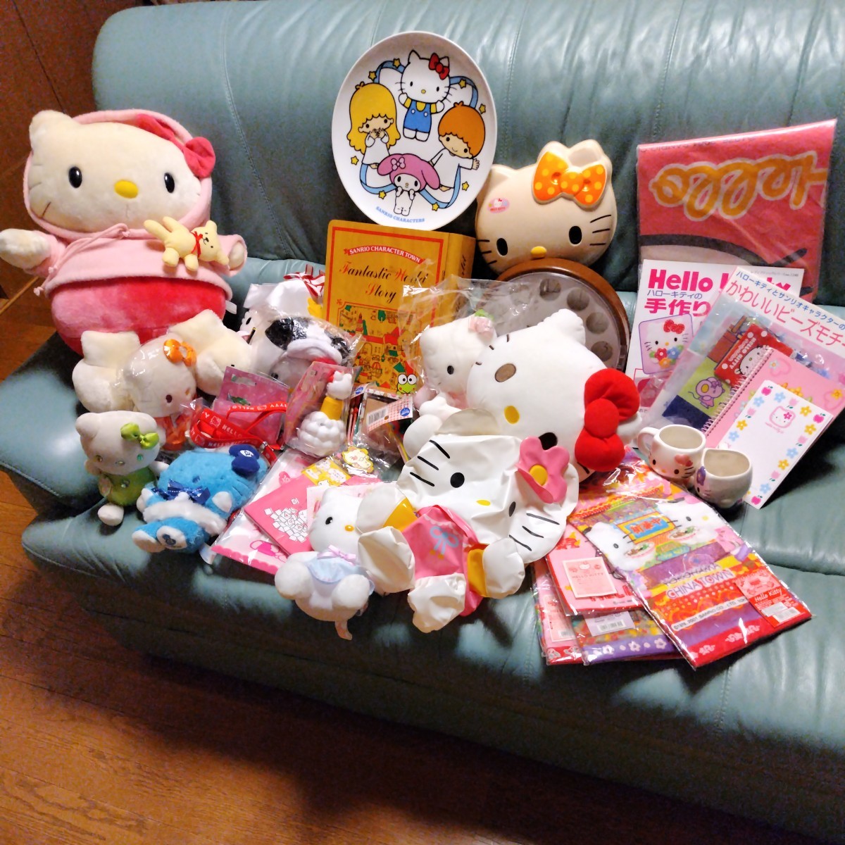 Yahoo!オークション - ハローキティ ぬいぐるみ グッズ 多数 Yahoo!オークション - ハローキティ ぬいぐるみ グッズ 多数