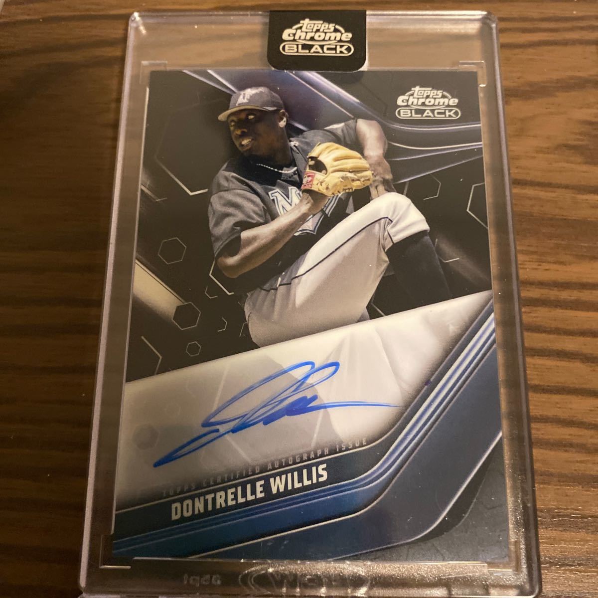 DONTRELLE Willis 2023 MLB topps bowman panini chrome black baseball サインカード_画像1