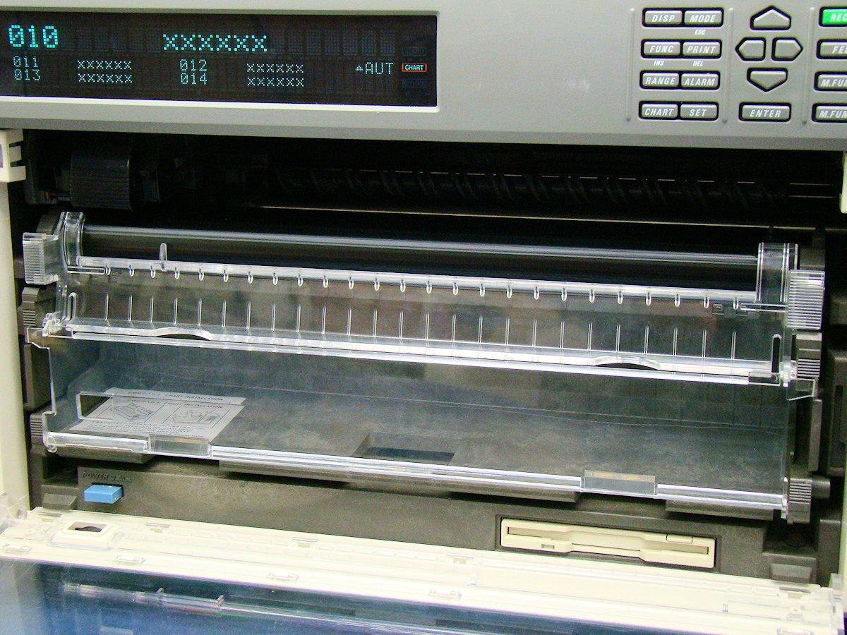 YOKOGAWA 横河電機 DR232 DR230ハイブリッドレコーダ 拡張タイプ YOKOGAWA 横河電機 DR232 DR230ハイブリッドレコーダ 拡張タイプ