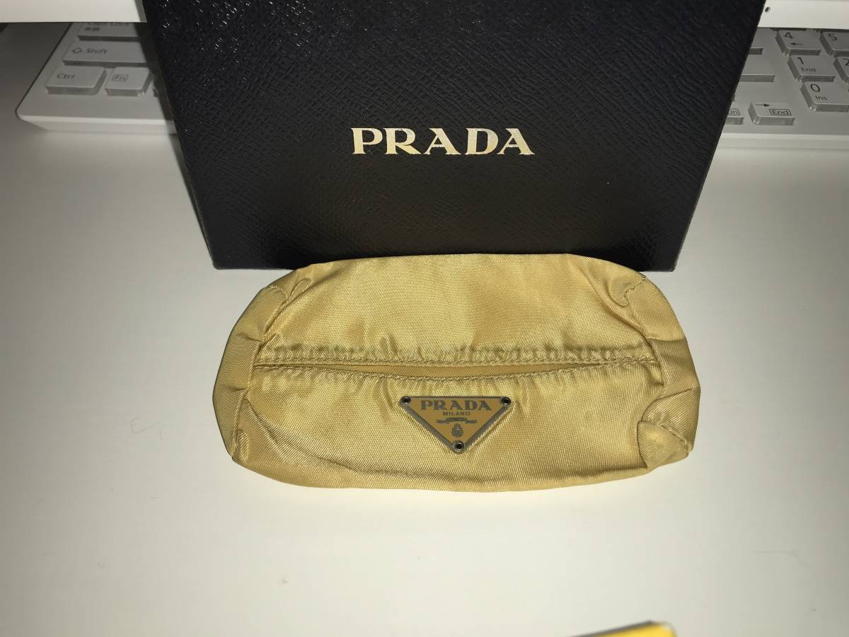 PRADA プラダ可愛いティッシュケース本物￥５００から_画像1