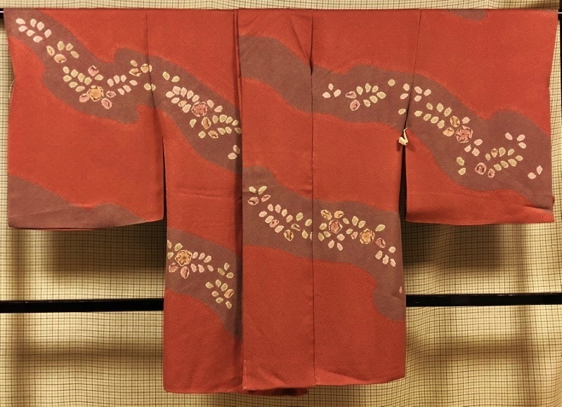 ■■【丹後縮緬】■絞り/手描友禅■辻が花■絵羽コート■灰紅唐色■〔未仕立て〕■■_前面
