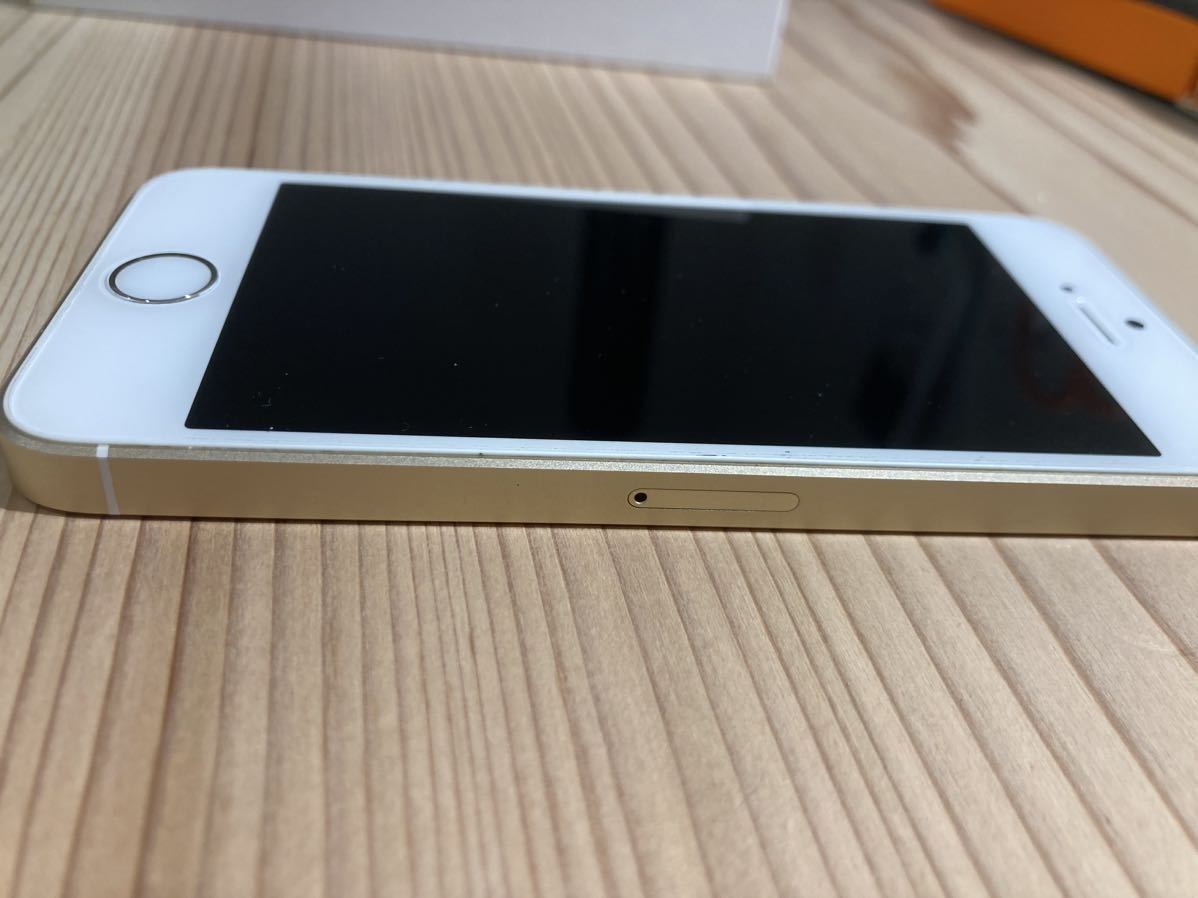 【中古・1円開始】iPhone SE 第1世代 SIMフリー 64GB ゴールド Apple _画像3