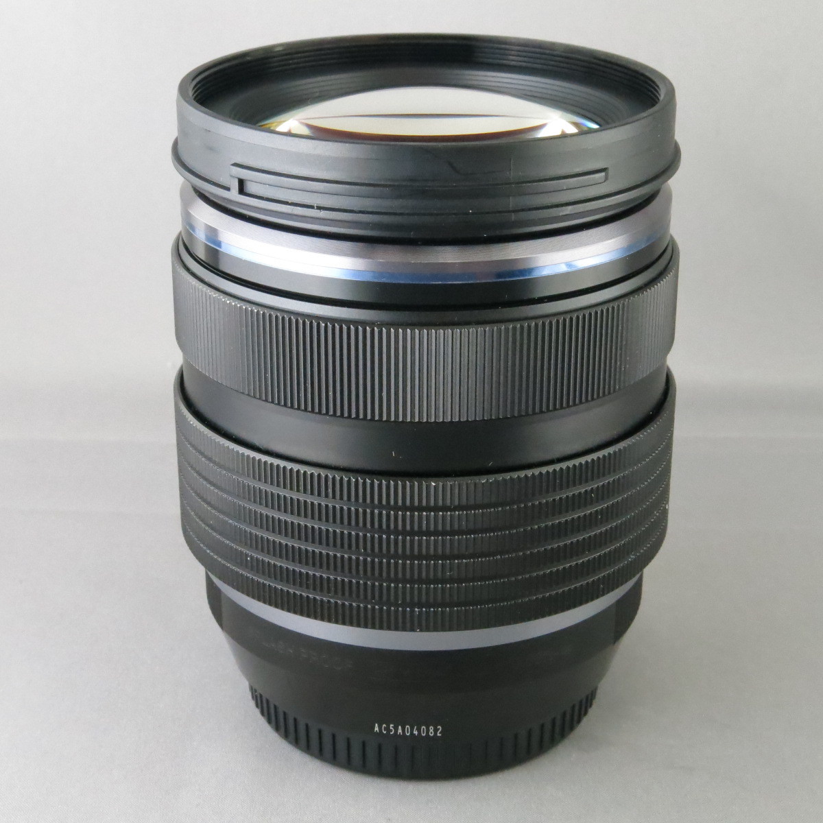 【美品】OLYMPUS(OM SYSTEM)オリンパス　M.ZUIKO DIGITAL12-40mmF2.8PRO　マイクロフォーサーズ用★NO.7768_画像4