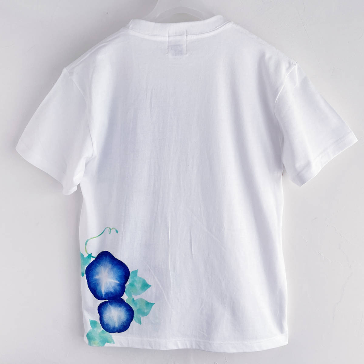 メンズ Tシャツ Mサイズ 白 アサガオ柄Tシャツ 朝顔の花手描きTシャツ_画像2