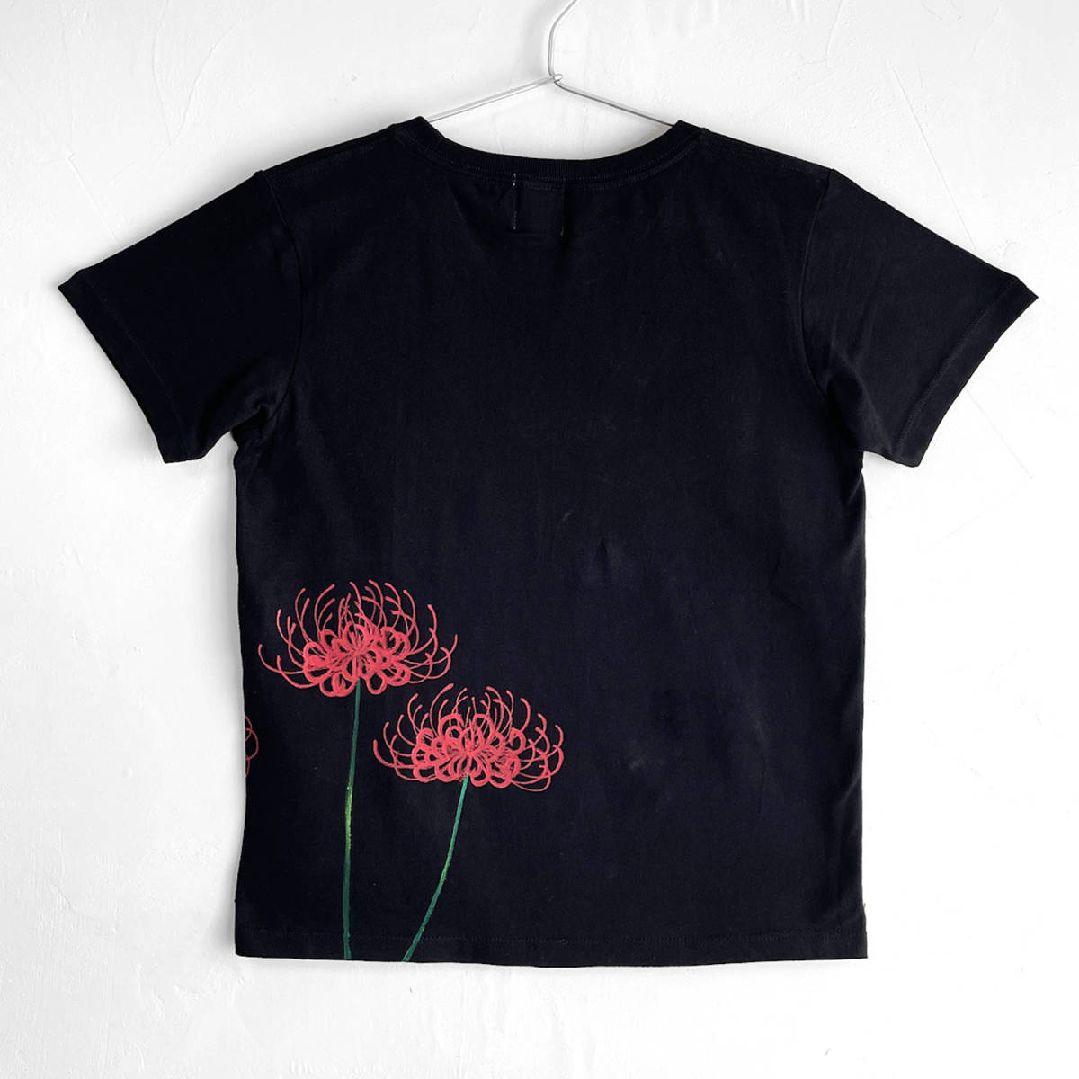  lady's T-shirt L size black .. floral print T-shirt hand made hand .. T-shirt peace pattern floral print autumn winter 