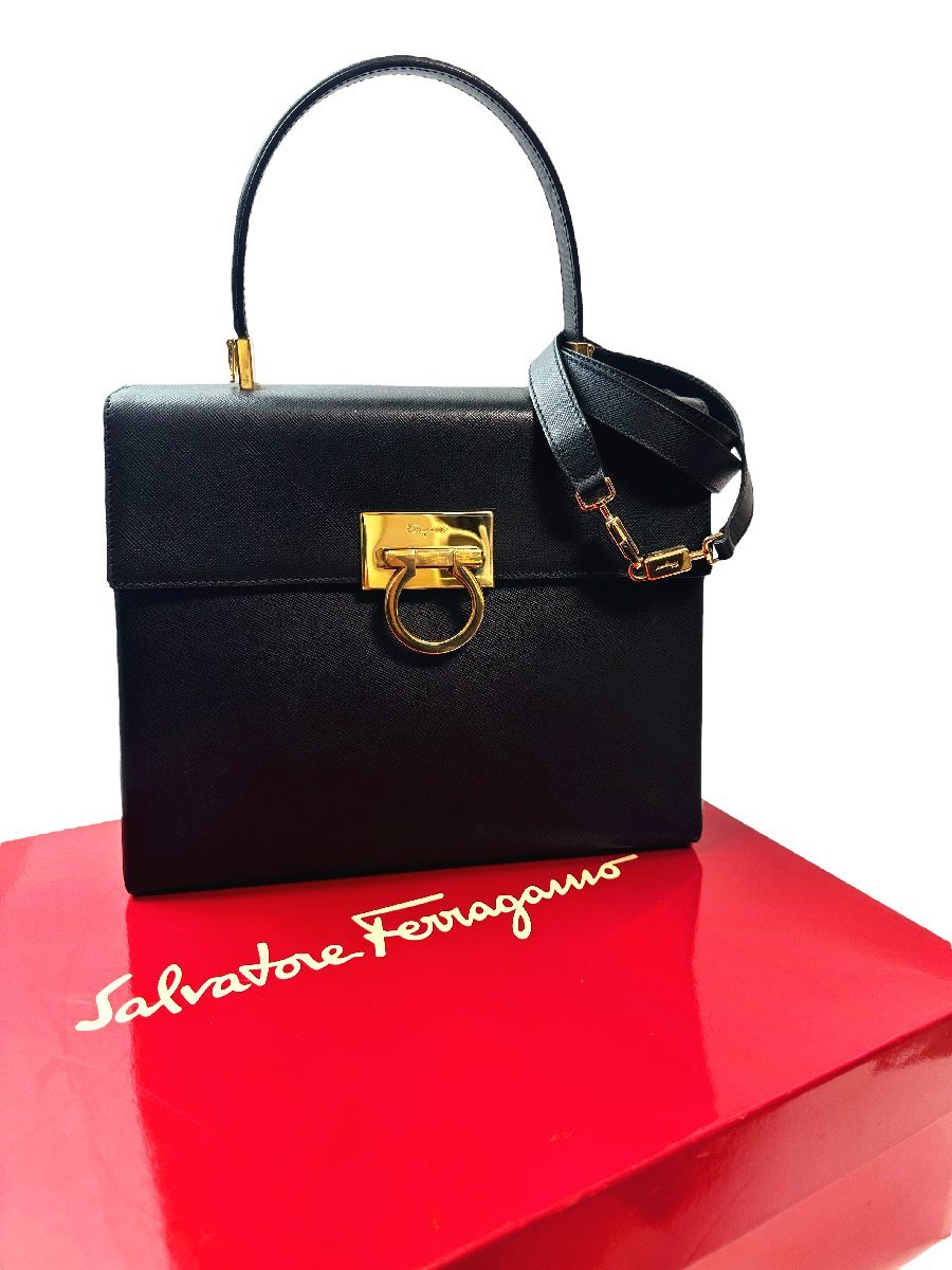 超美品◆本物◆Salvatore FerragamoフェラガモガンチーニVintageヴィンテージG金具2way台形ショルダーバッグハンドバッグ黒金ブラック色_画像3