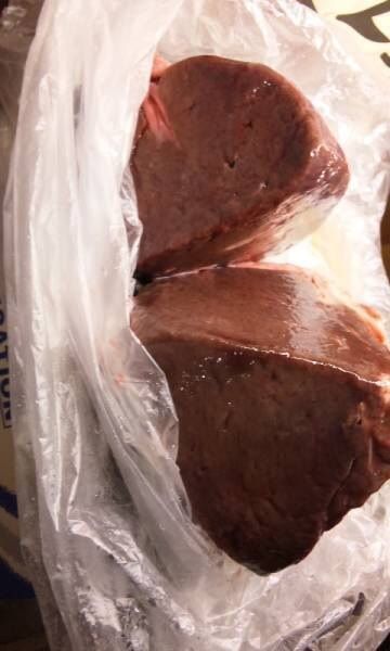 ^_^/ prompt decision is 2kg delivery * including in a package possible * domestic production cow lever ( Kumamoto prefecture production ) small amount .1kg every pack freezing!